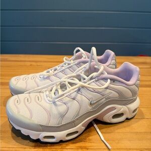 Nike Air Max plus white and lavender
